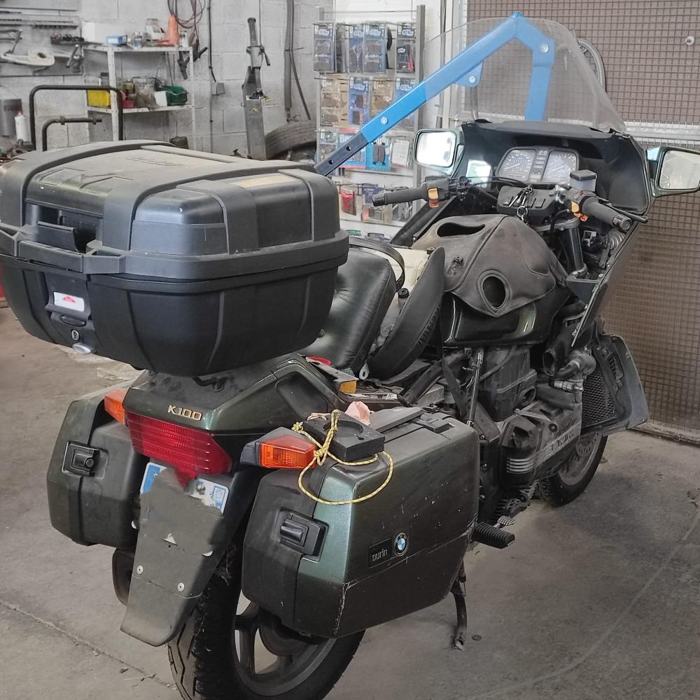 Peinture moto avant